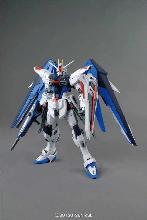 Gundam Seed - 1/100 MG Freedom Gundam Ver 2.0 Model Kit - Image 2